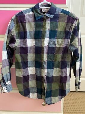 Vintage embroidered plaid blue white purple and green long sleeve button up